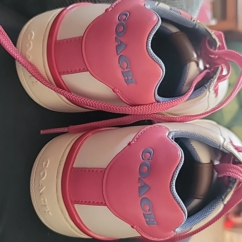 Coach love tennis shoes - Picture 2 of 4